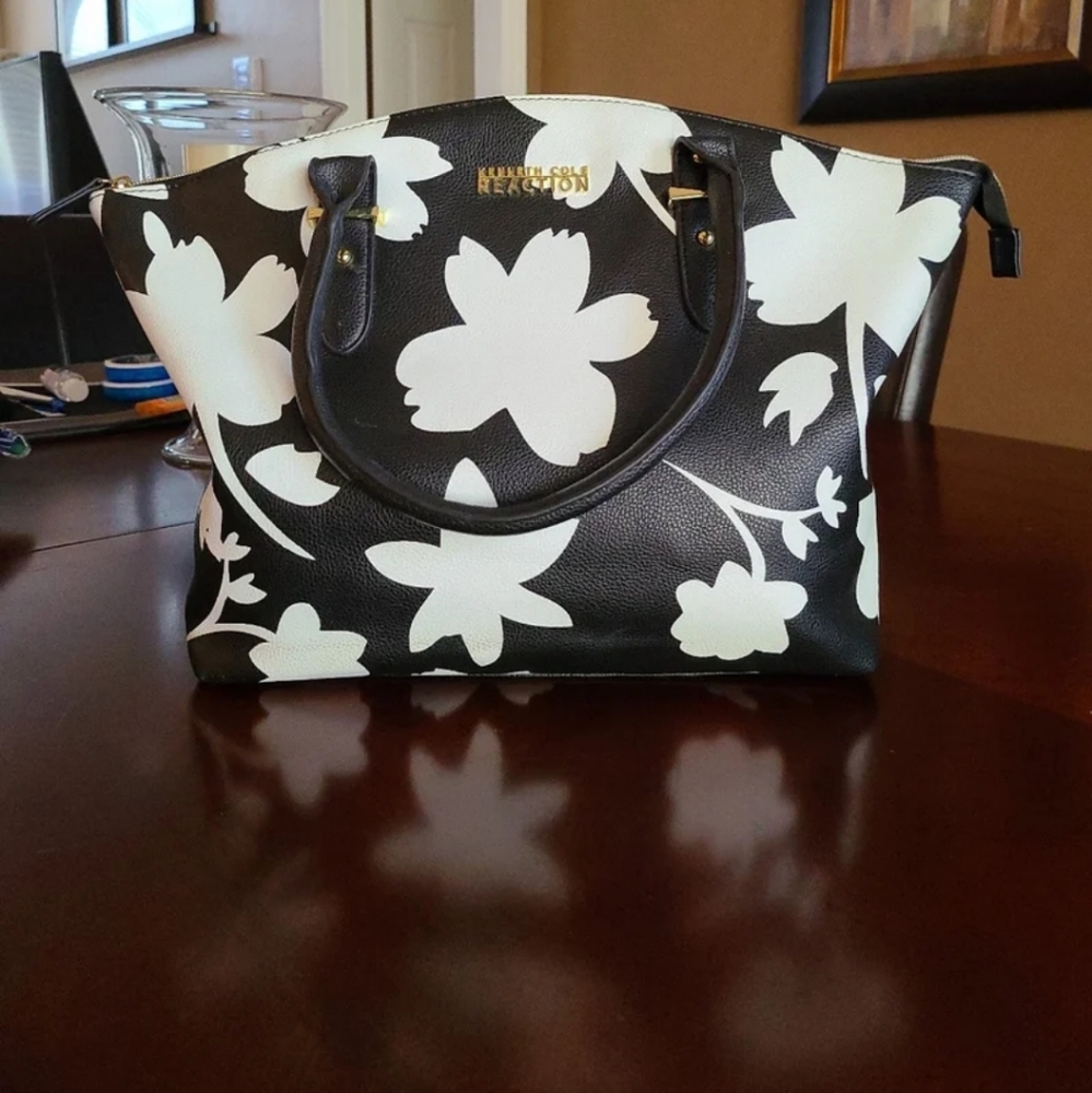 Kenneth Cole Reaction Handbag